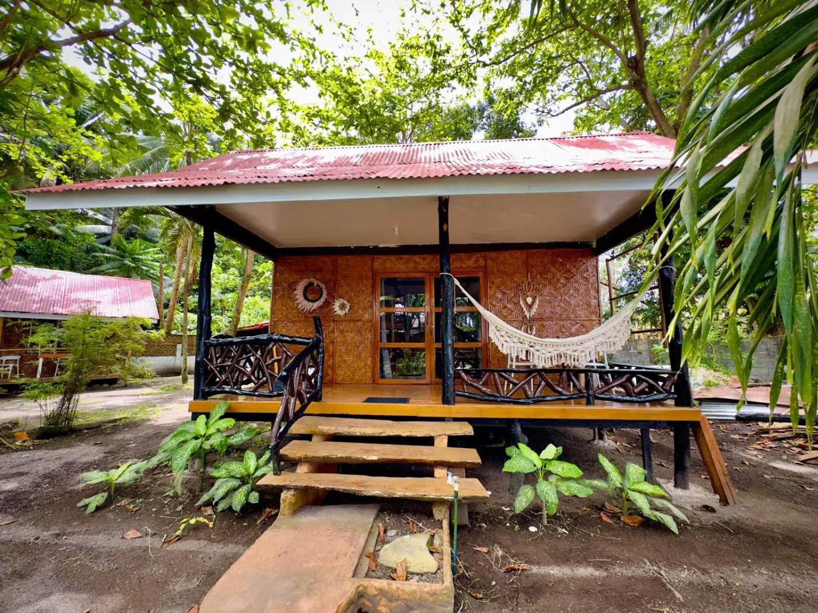 Playa Del Fuego Camiguin Beach Hostel & Resort Mambajao Exterior foto