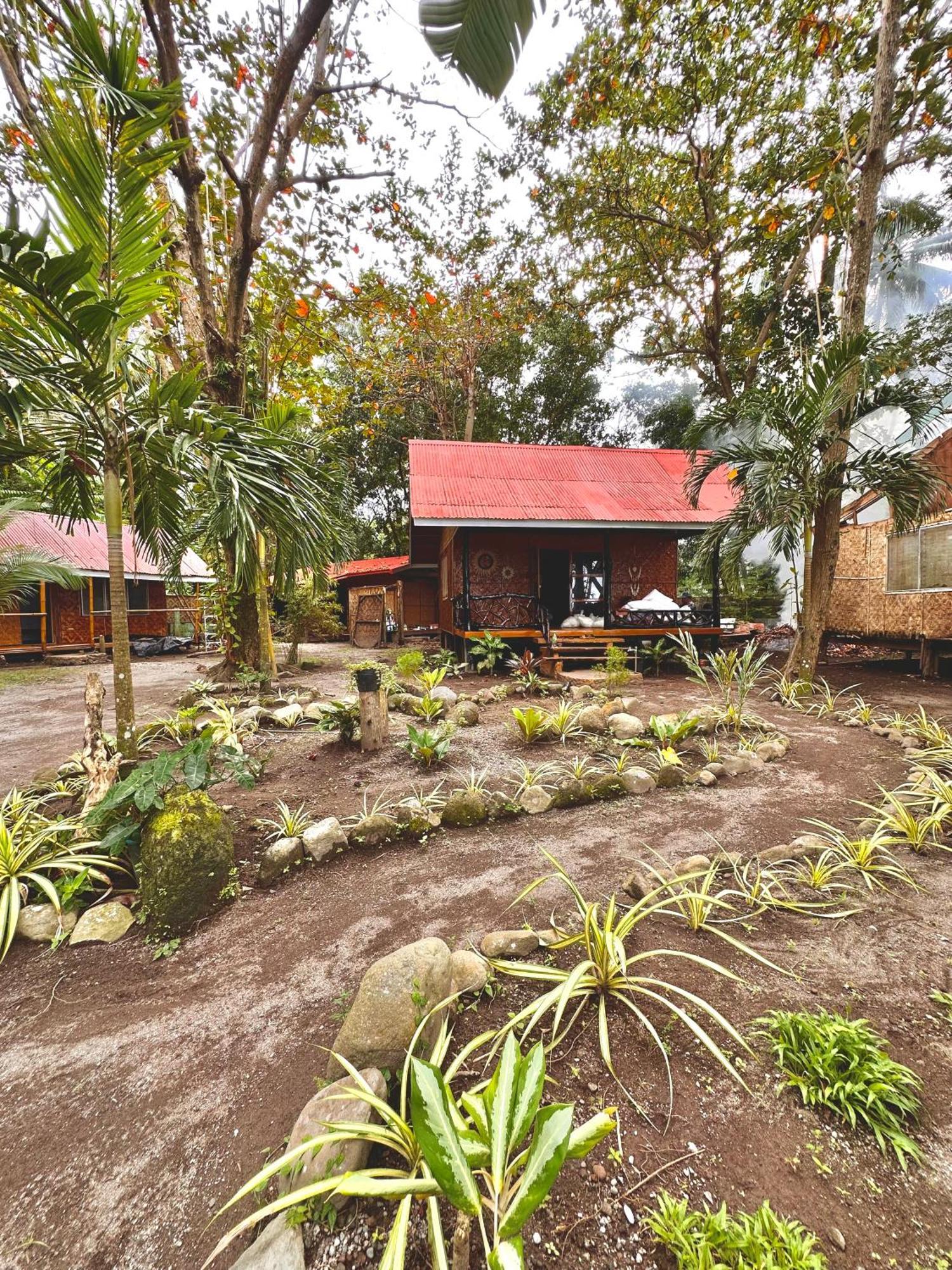 Playa Del Fuego Camiguin Beach Hostel & Resort Mambajao Exterior foto