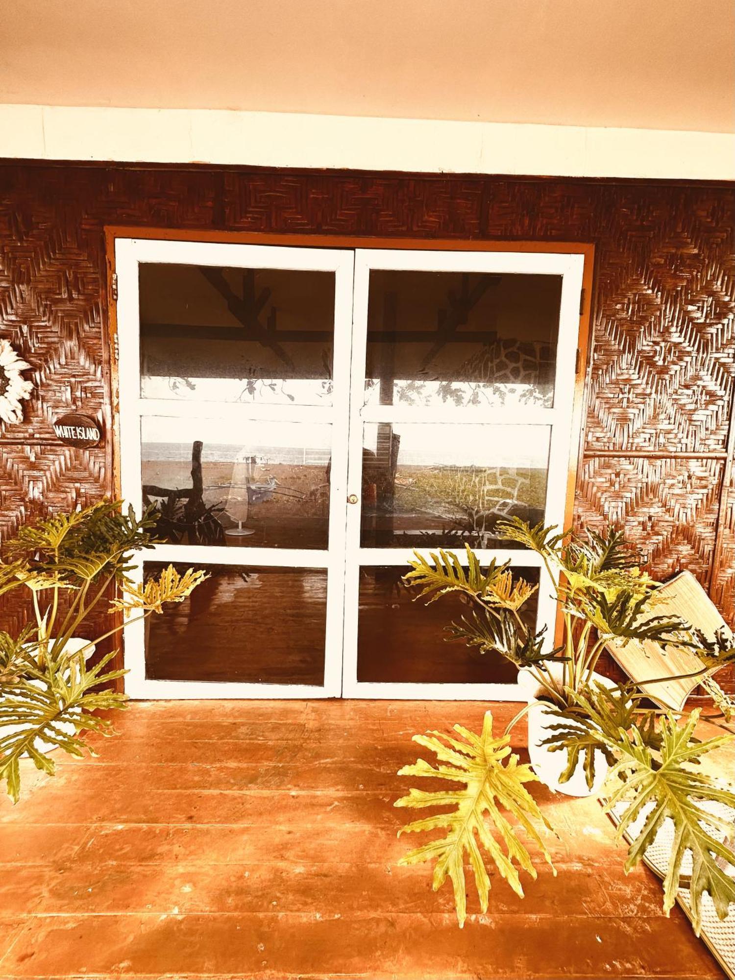 Playa Del Fuego Camiguin Beach Hostel & Resort Mambajao Exterior foto