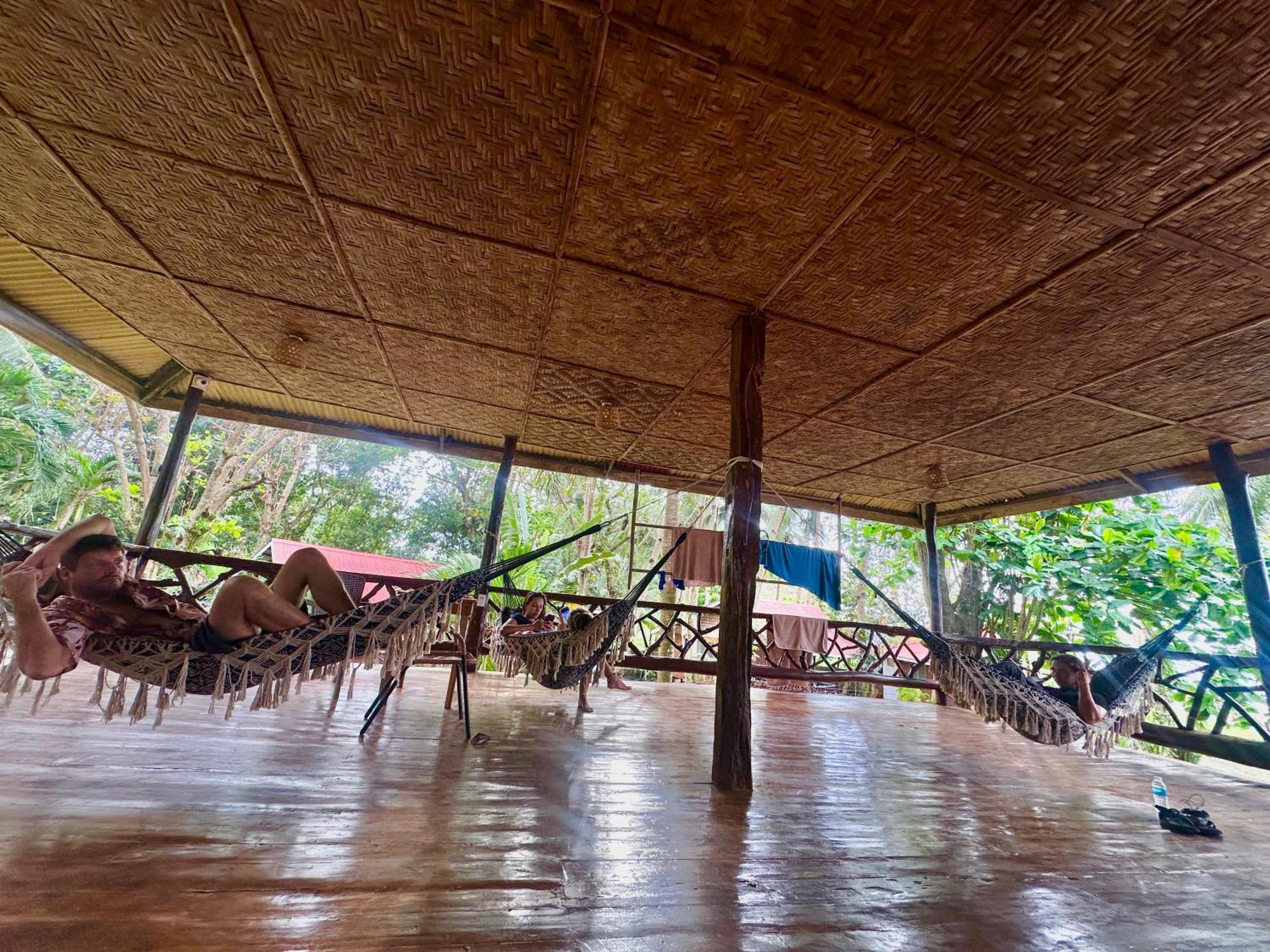 Playa Del Fuego Camiguin Beach Hostel & Resort Mambajao Exterior foto